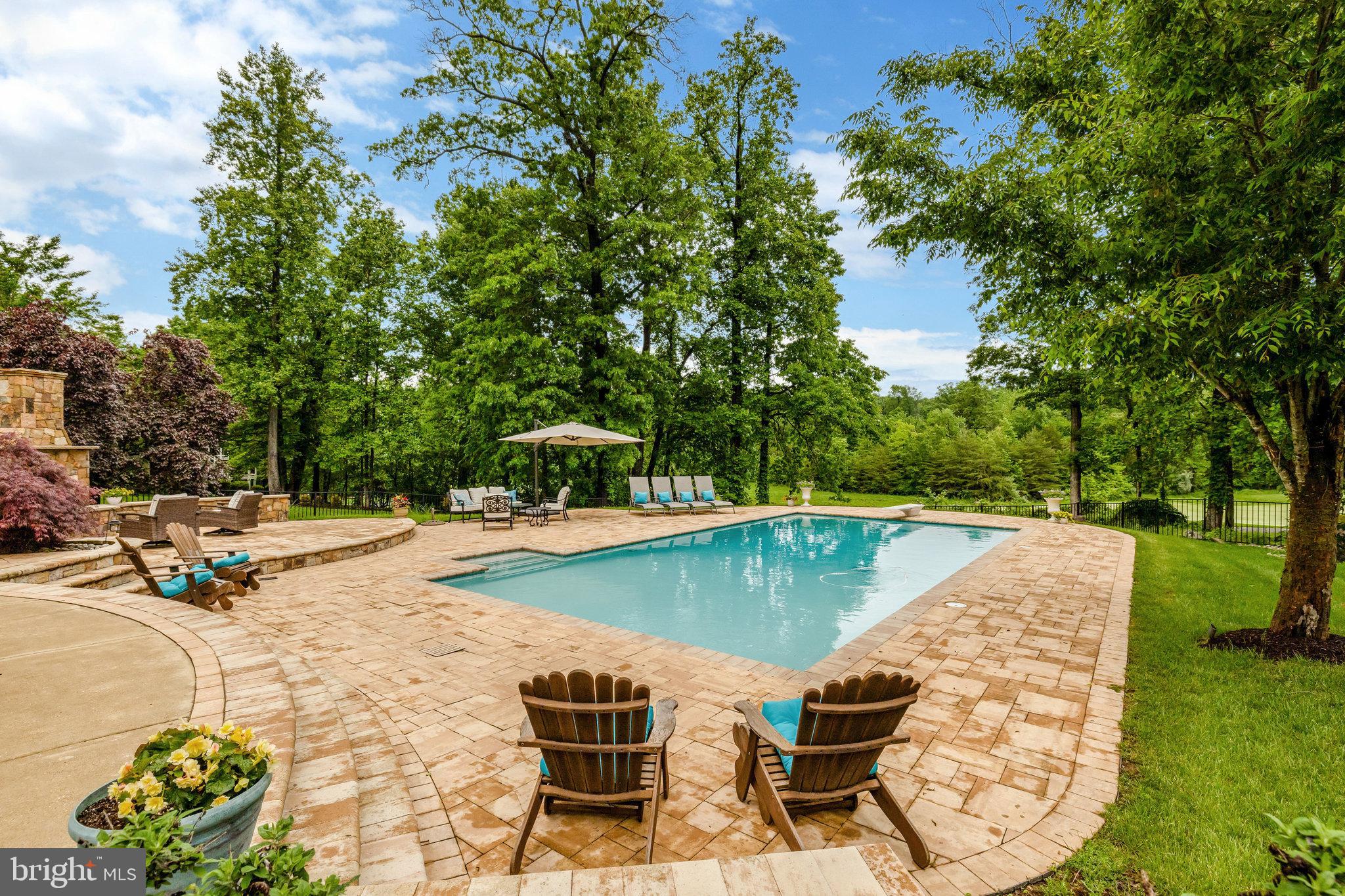 BELMONT COUNTRY CLUB - Residential