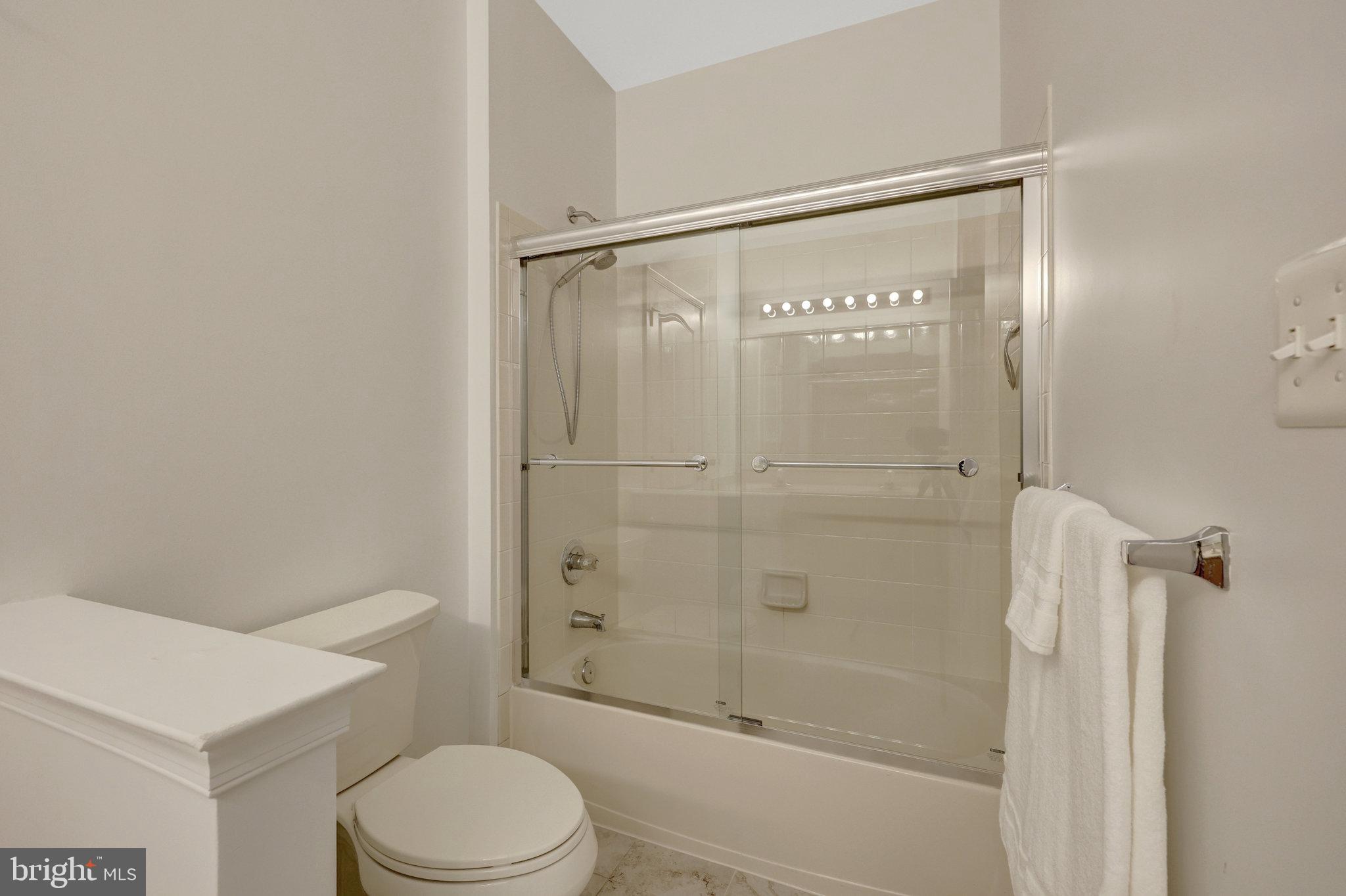 BELMONT COUNTRY CLUB - Residential