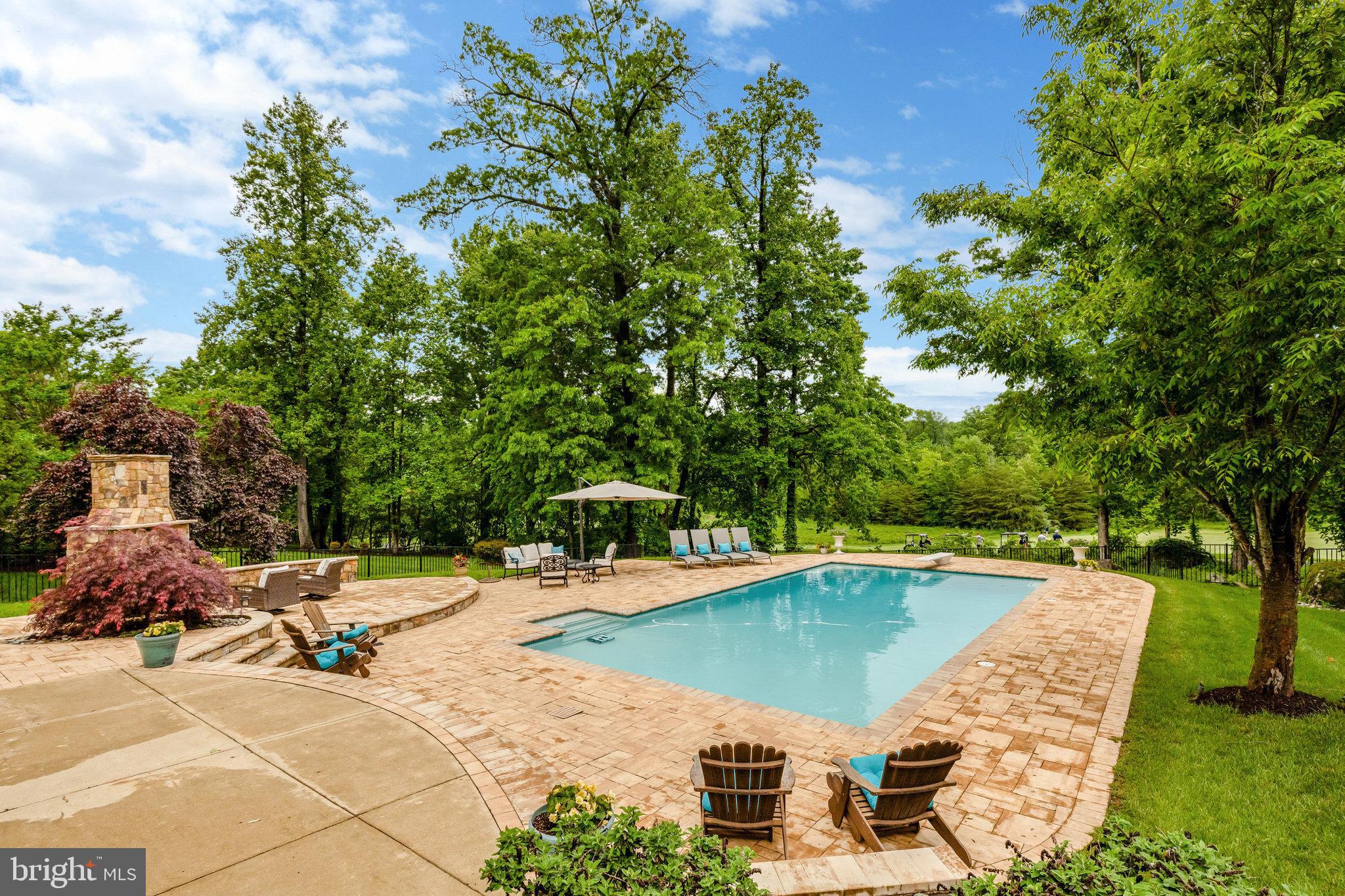 BELMONT COUNTRY CLUB - Residential