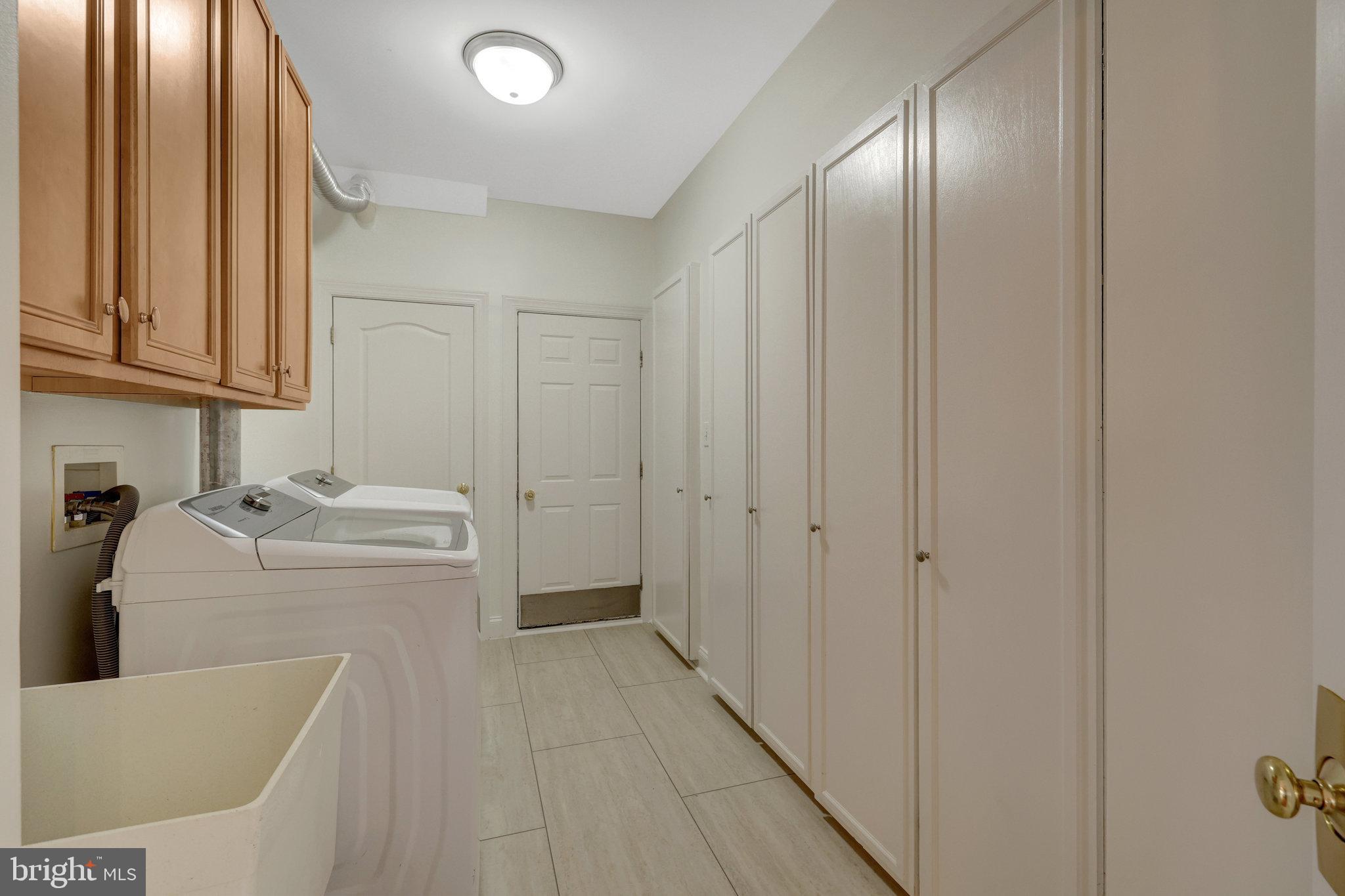 BELMONT COUNTRY CLUB - Residential