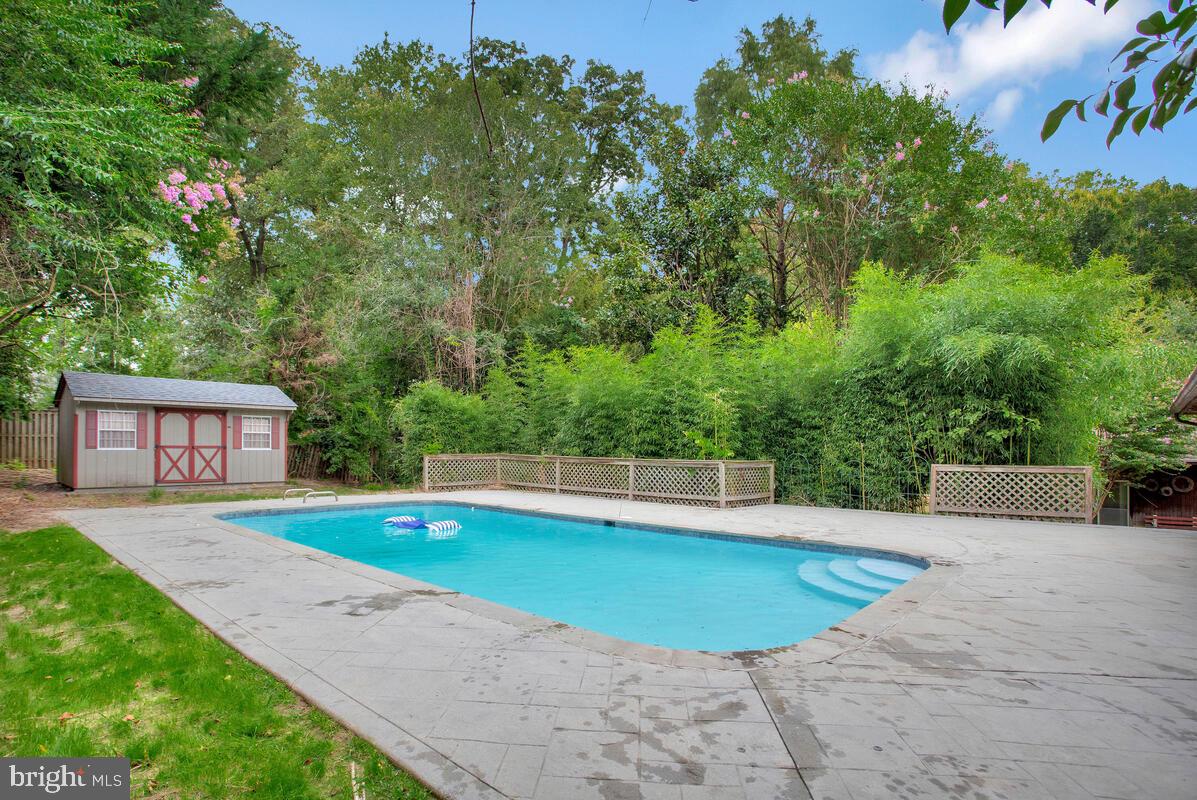 ARUNDEL VIEW - Residential