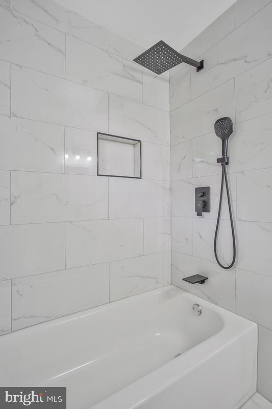 ARUNDEL VIEW - Residential