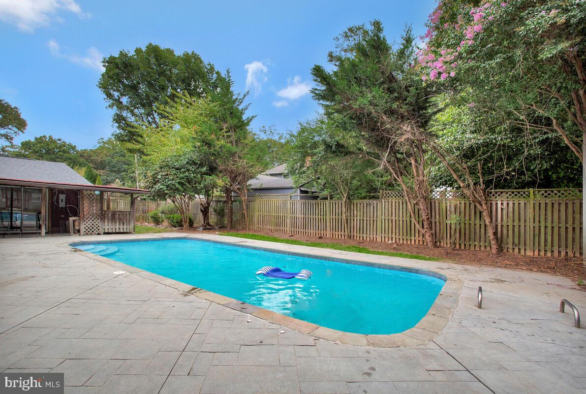 ARUNDEL VIEW - Residential