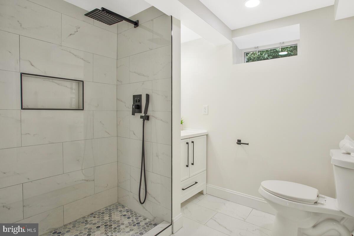 ARUNDEL VIEW - Residential