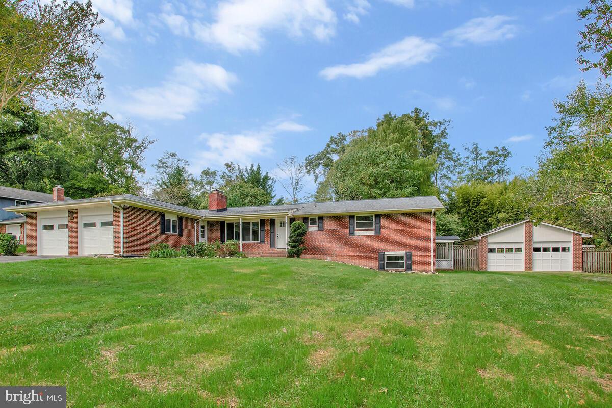 ARUNDEL VIEW - Residential