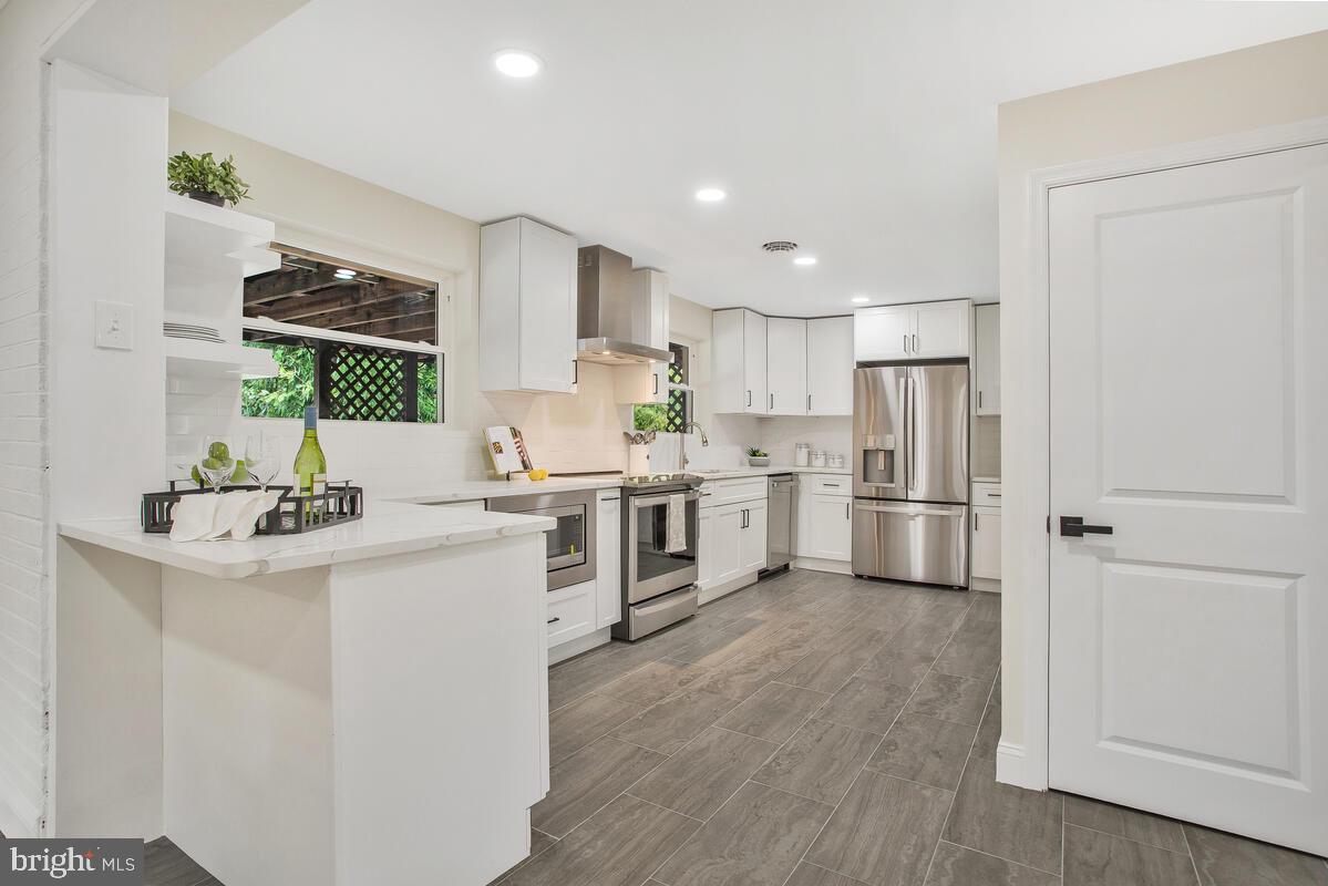 ARUNDEL VIEW - Residential