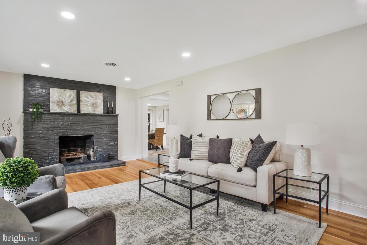 ARUNDEL VIEW - Residential