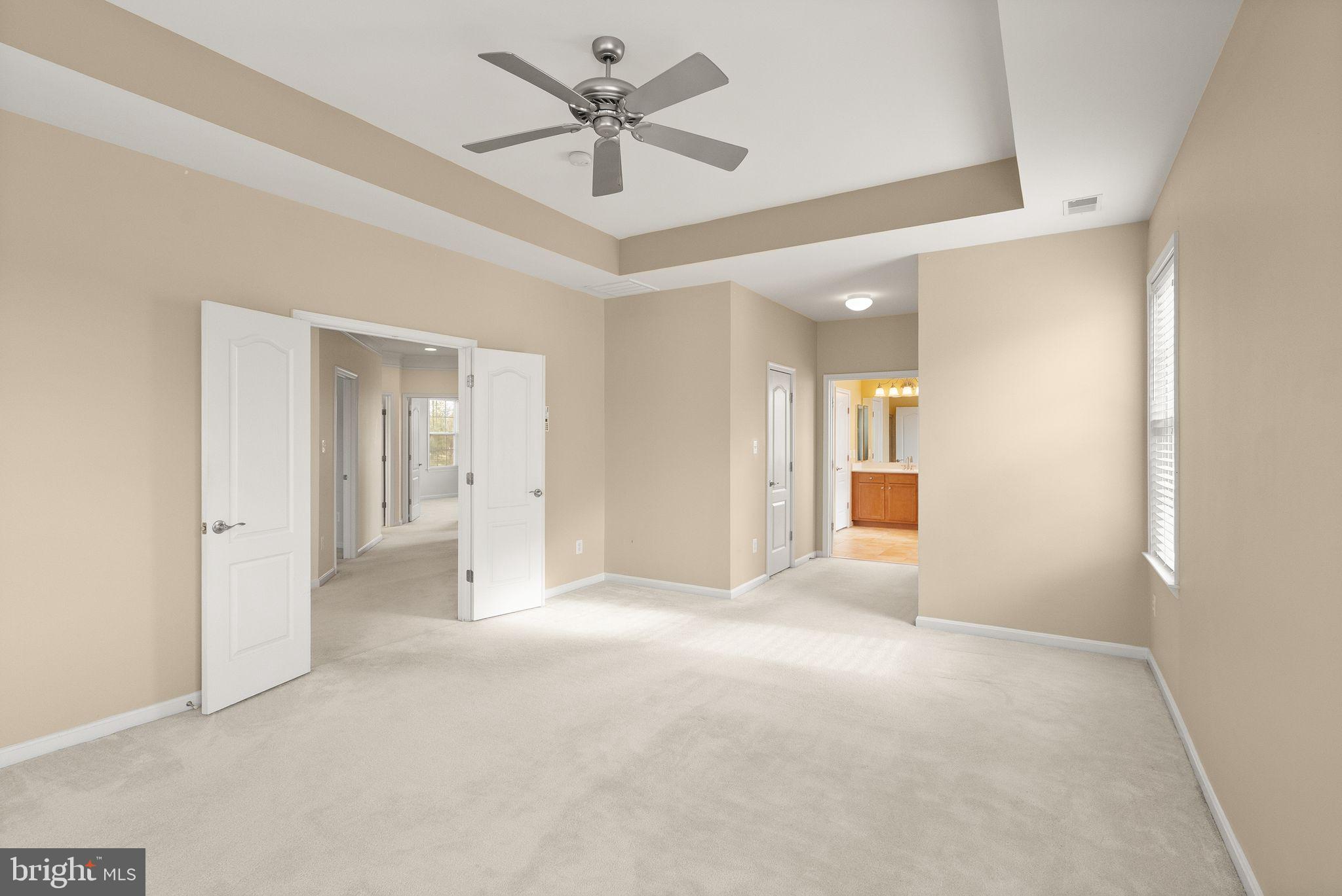 LANSDOWNE ON THE POTOMAC - Residential