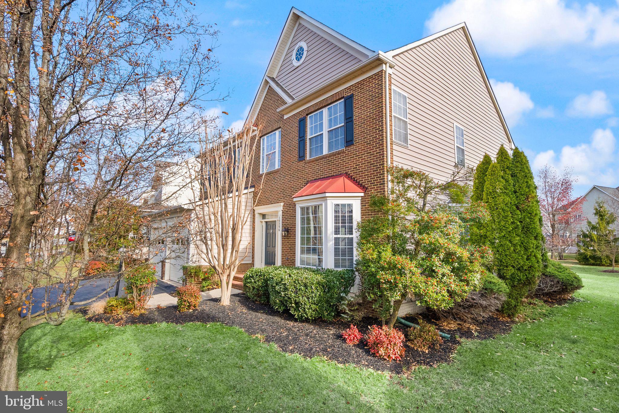 LANSDOWNE ON THE POTOMAC - Residential