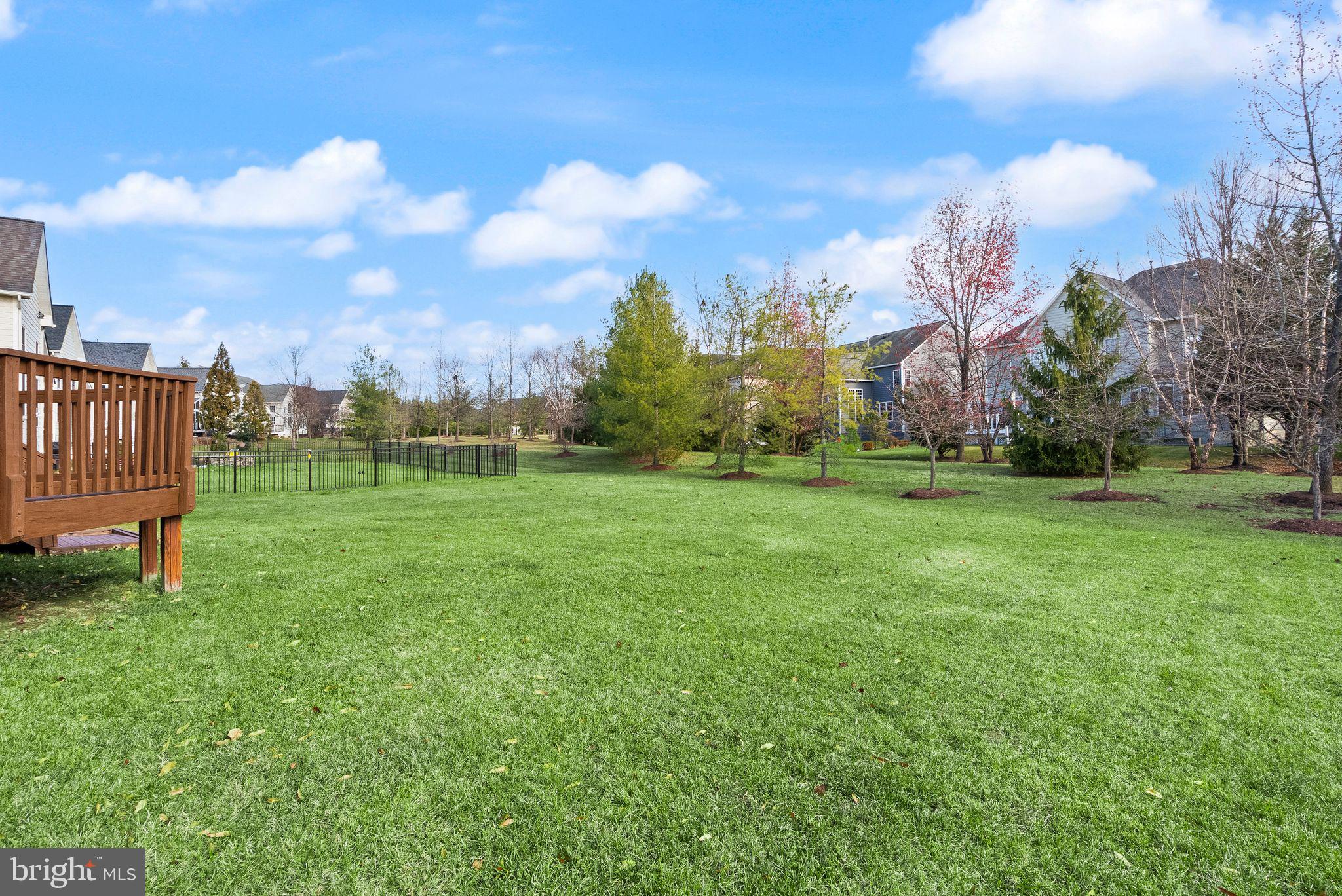 LANSDOWNE ON THE POTOMAC - Residential
