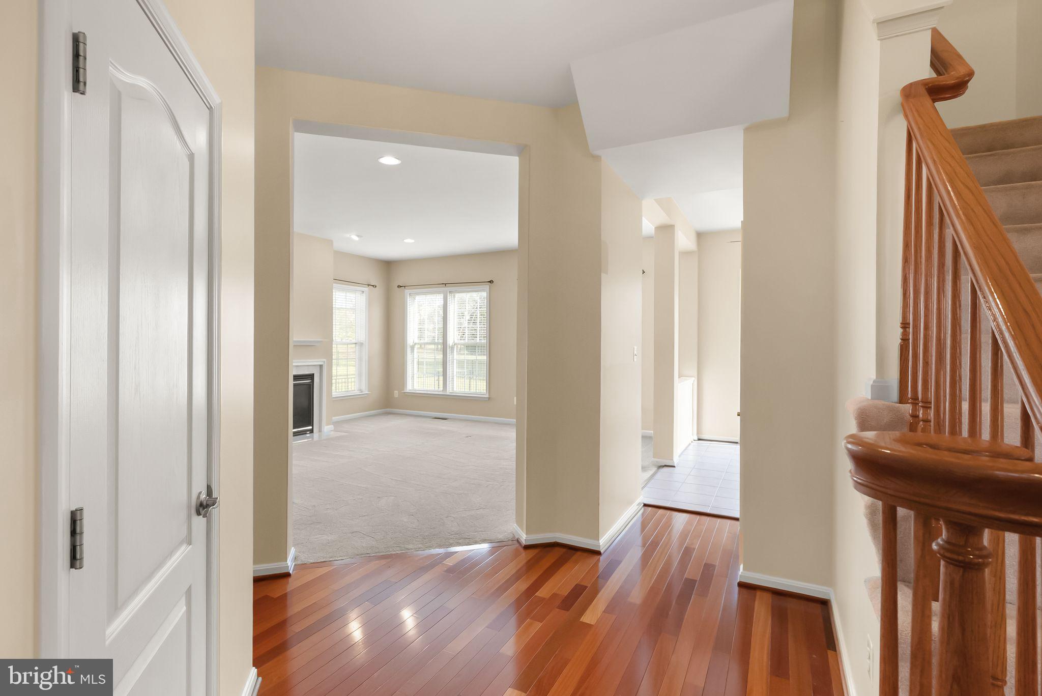 LANSDOWNE ON THE POTOMAC - Residential