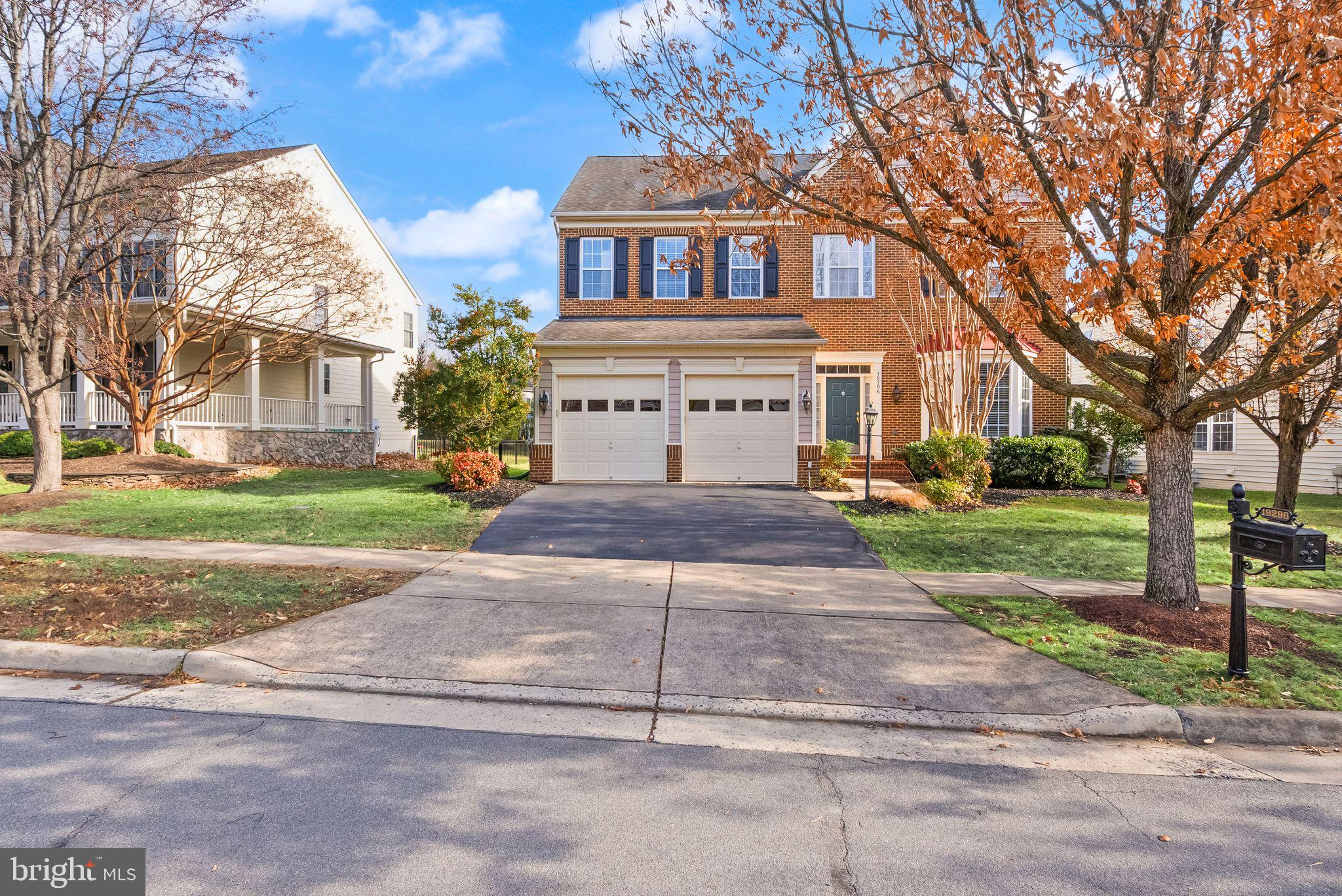 LANSDOWNE ON THE POTOMAC - Residential