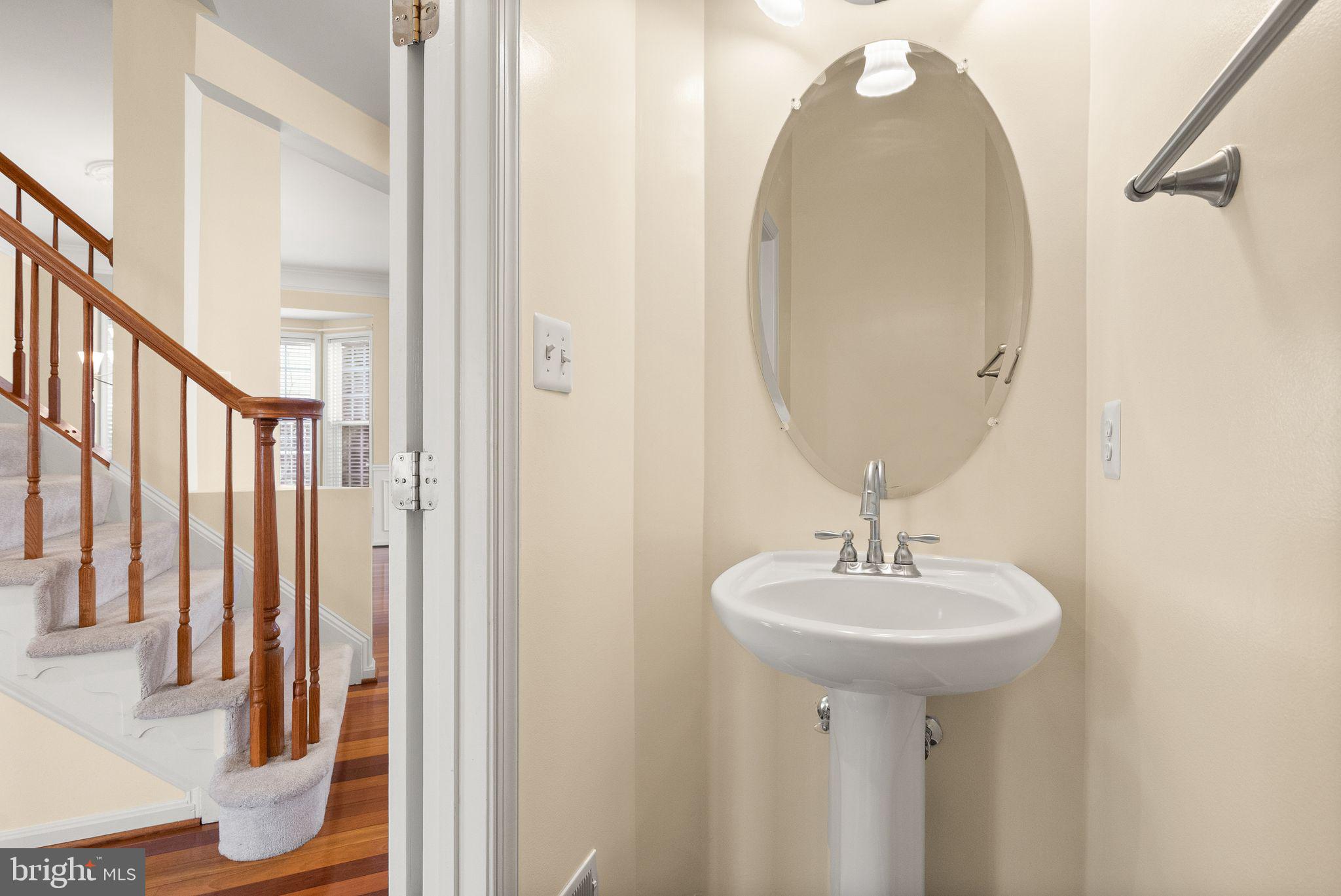 LANSDOWNE ON THE POTOMAC - Residential