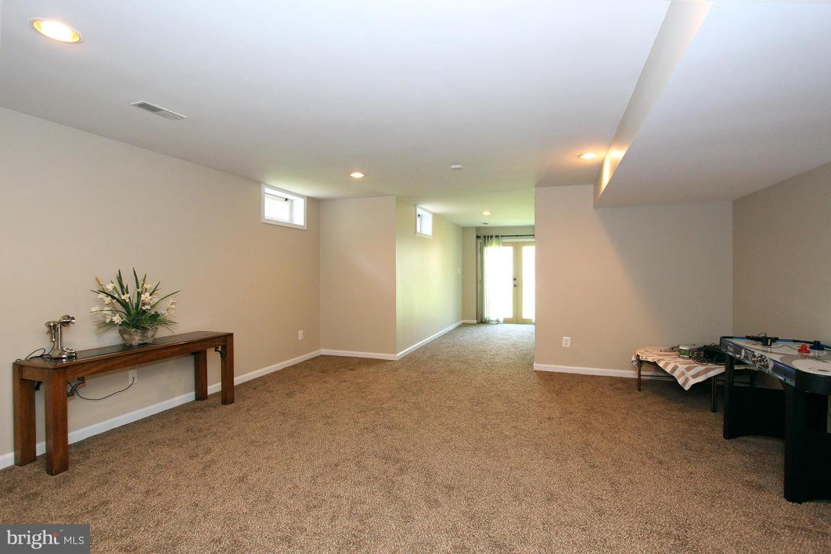 HUNTER ESTATES - Residential