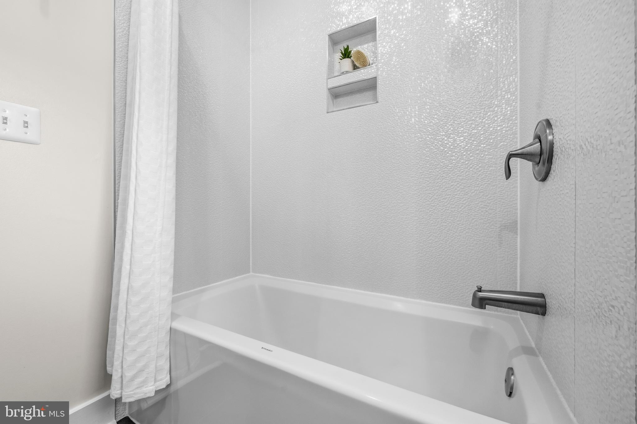BROOKLAND - Residential