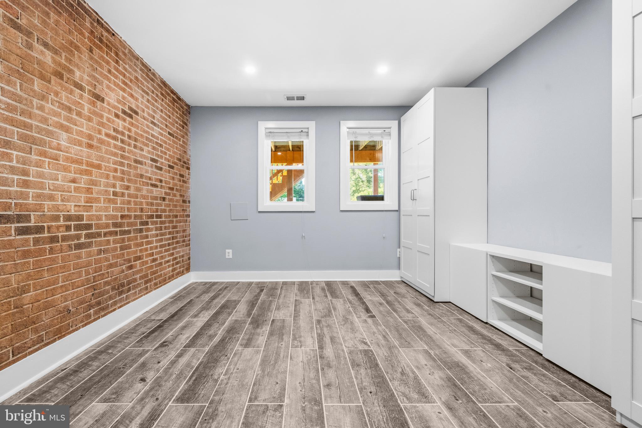 BROOKLAND - Residential