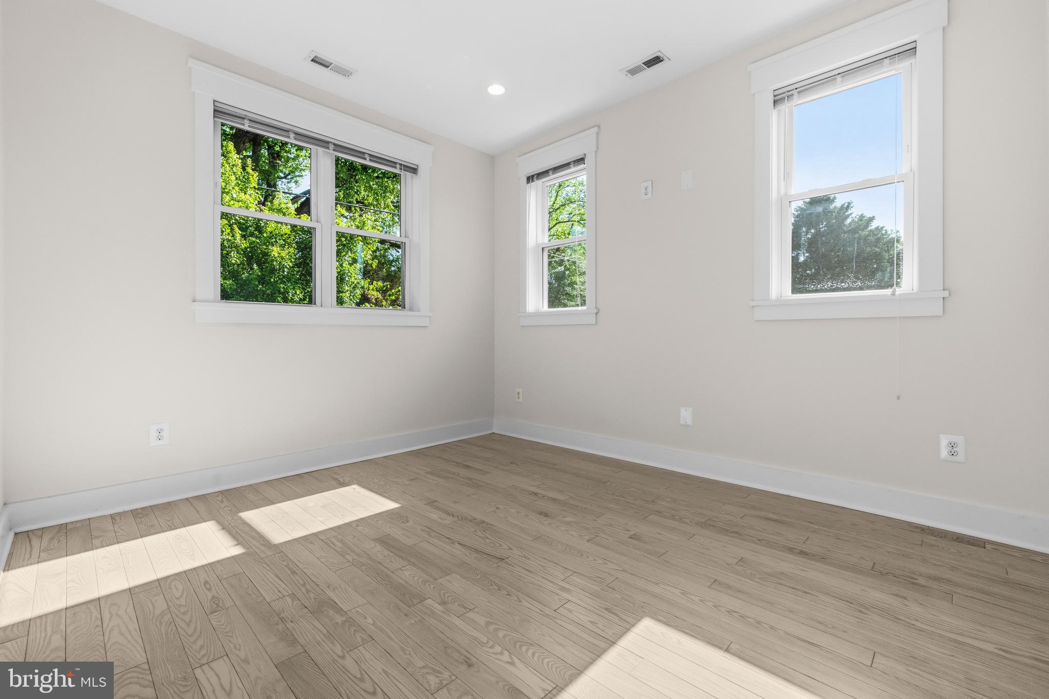 BROOKLAND - Residential