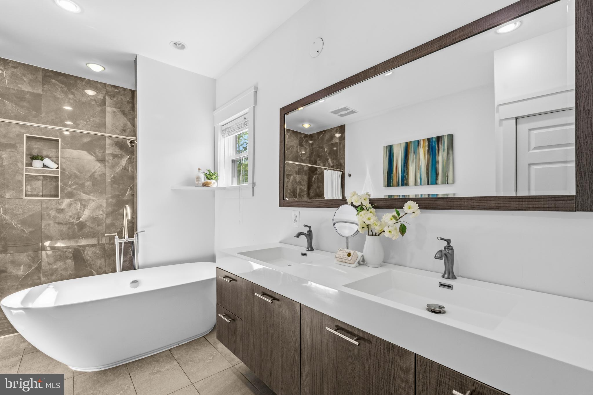 BROOKLAND - Residential
