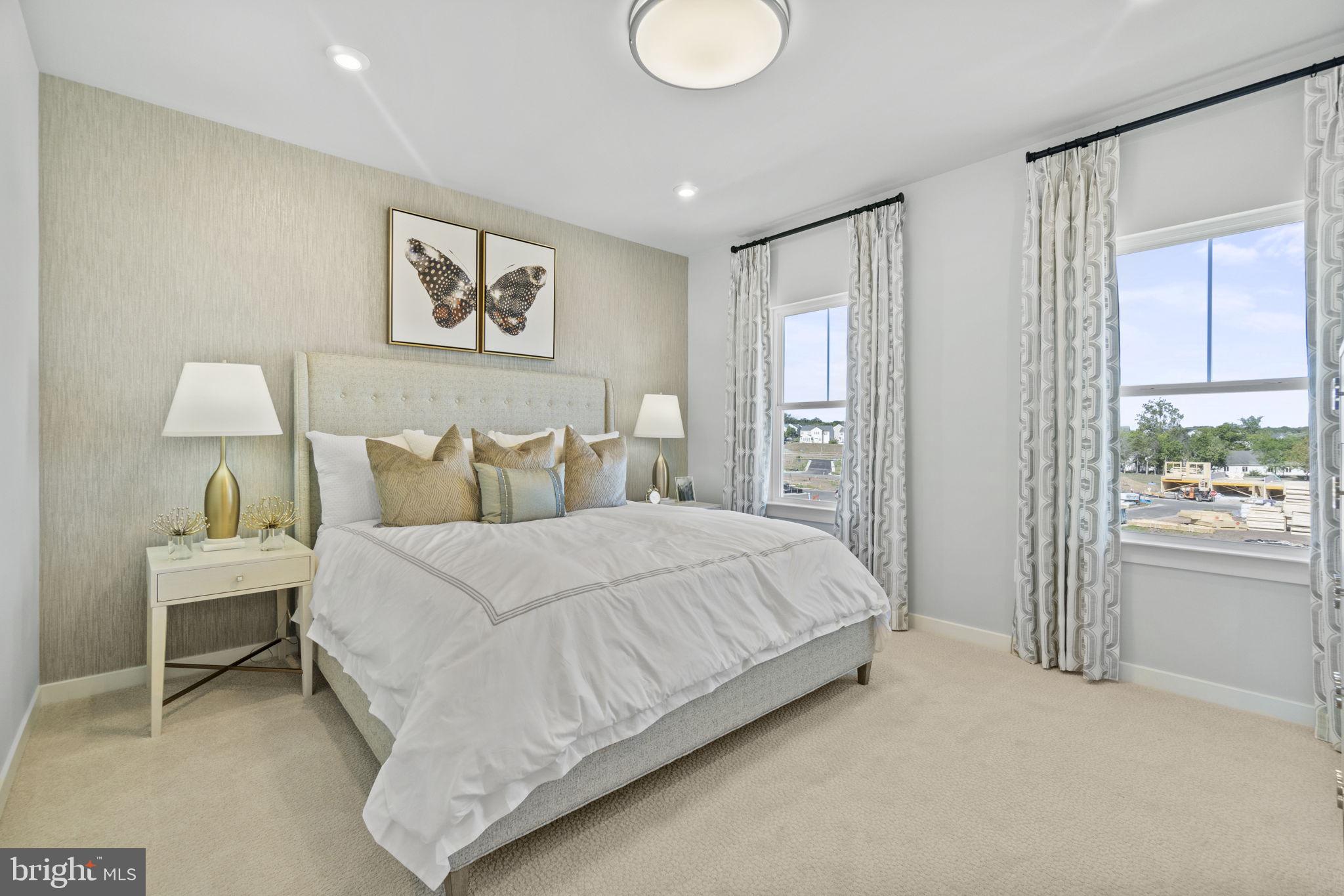 ARCOLA TOWN CENTER - Residential