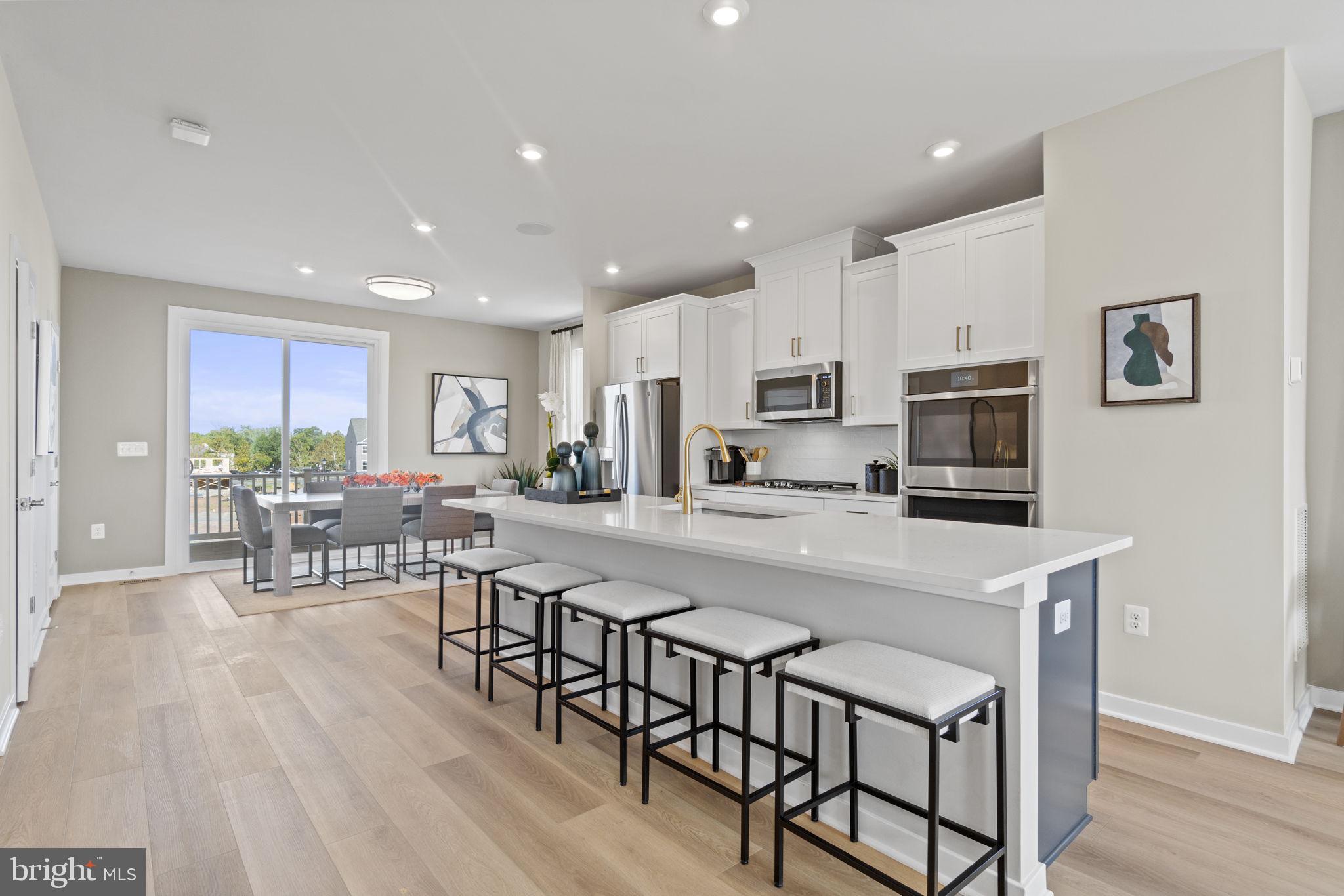 ARCOLA TOWN CENTER - Residential