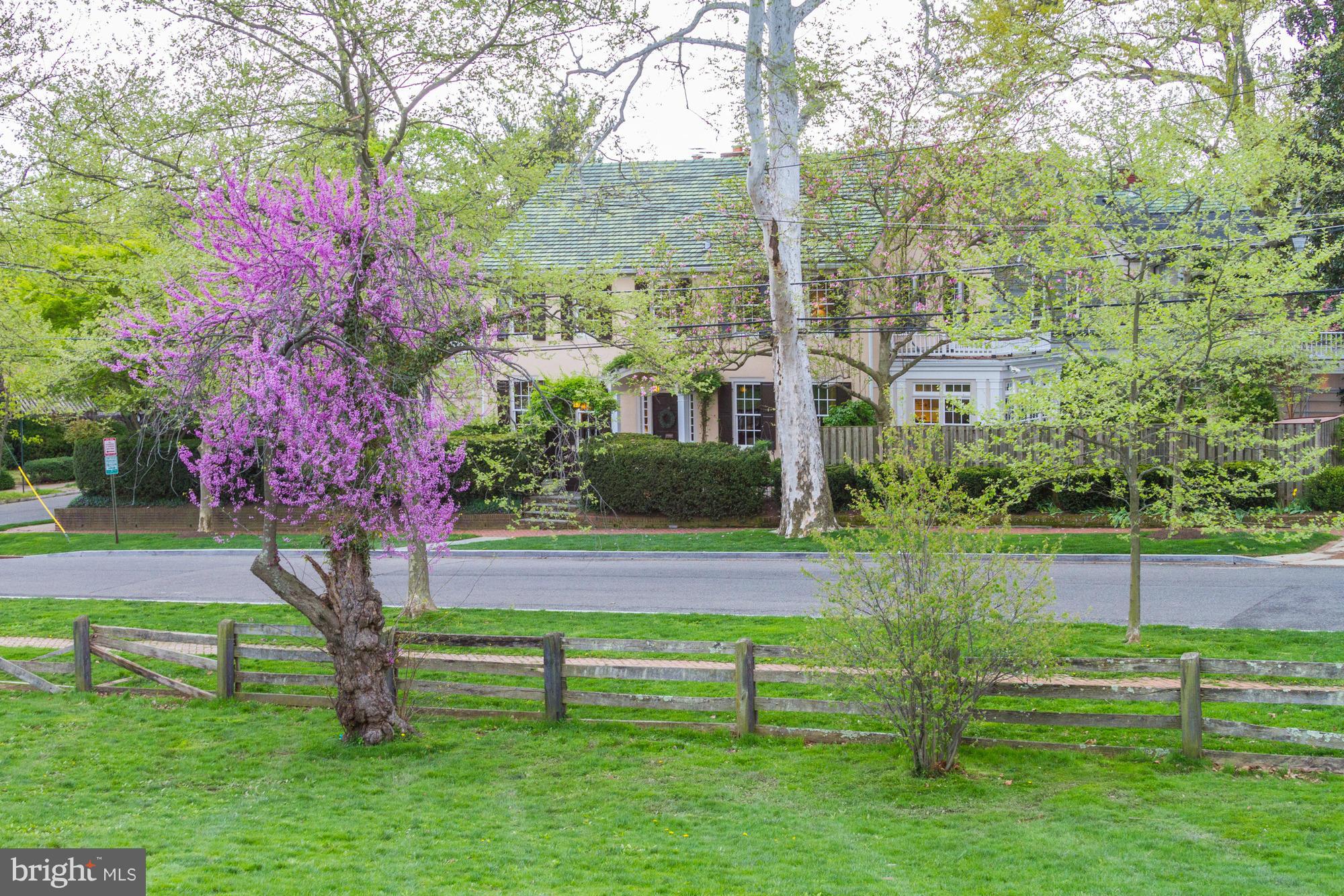 CLEVELAND PARK - Residential