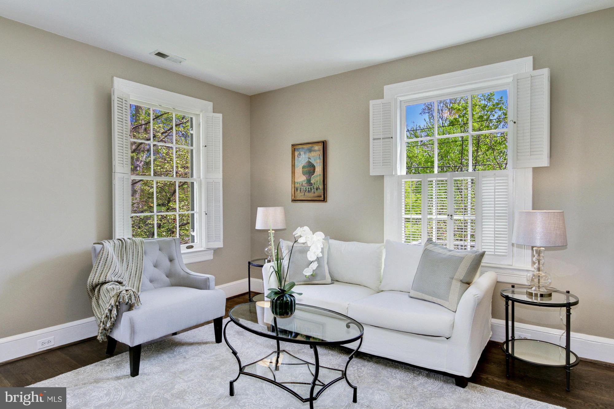 CLEVELAND PARK - Residential