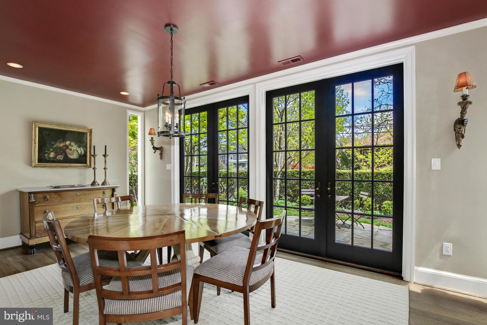 CLEVELAND PARK - Residential