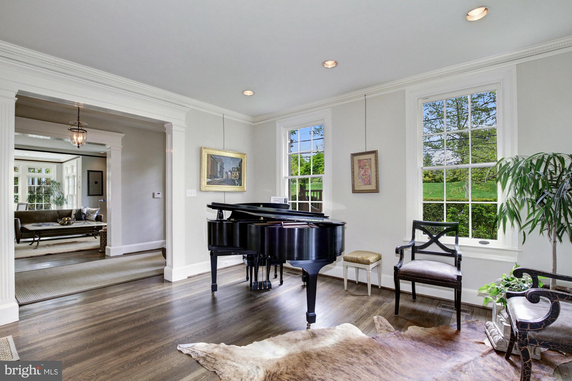 CLEVELAND PARK - Residential