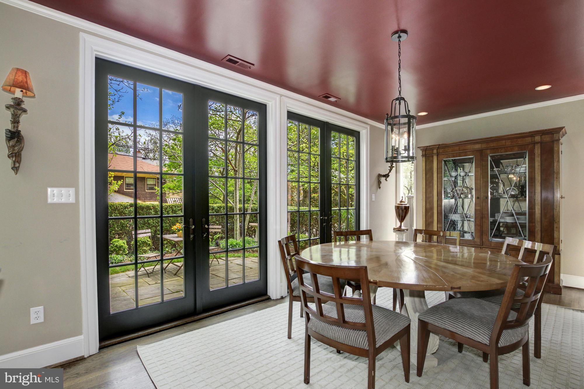 CLEVELAND PARK - Residential