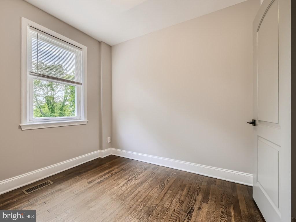 RAMBLEWOOD - Residential