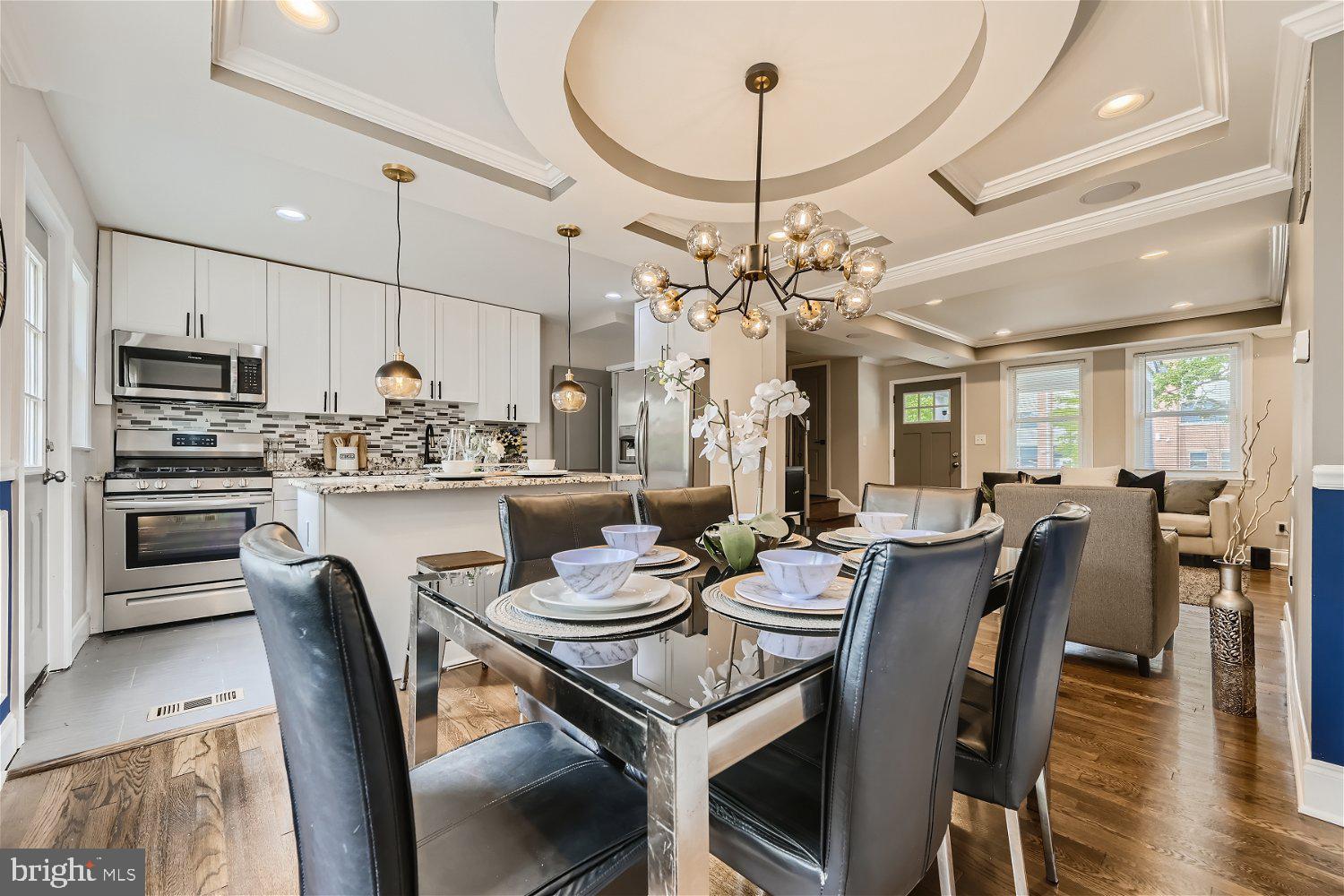 RAMBLEWOOD - Residential