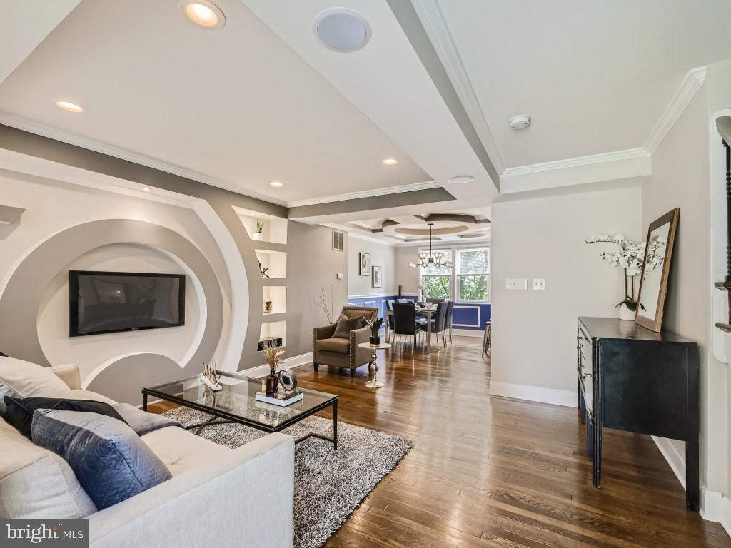 RAMBLEWOOD - Residential