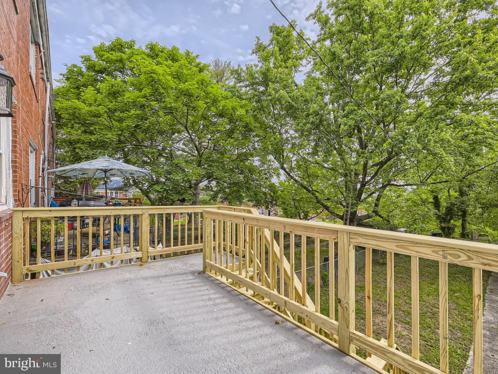 RAMBLEWOOD - Residential