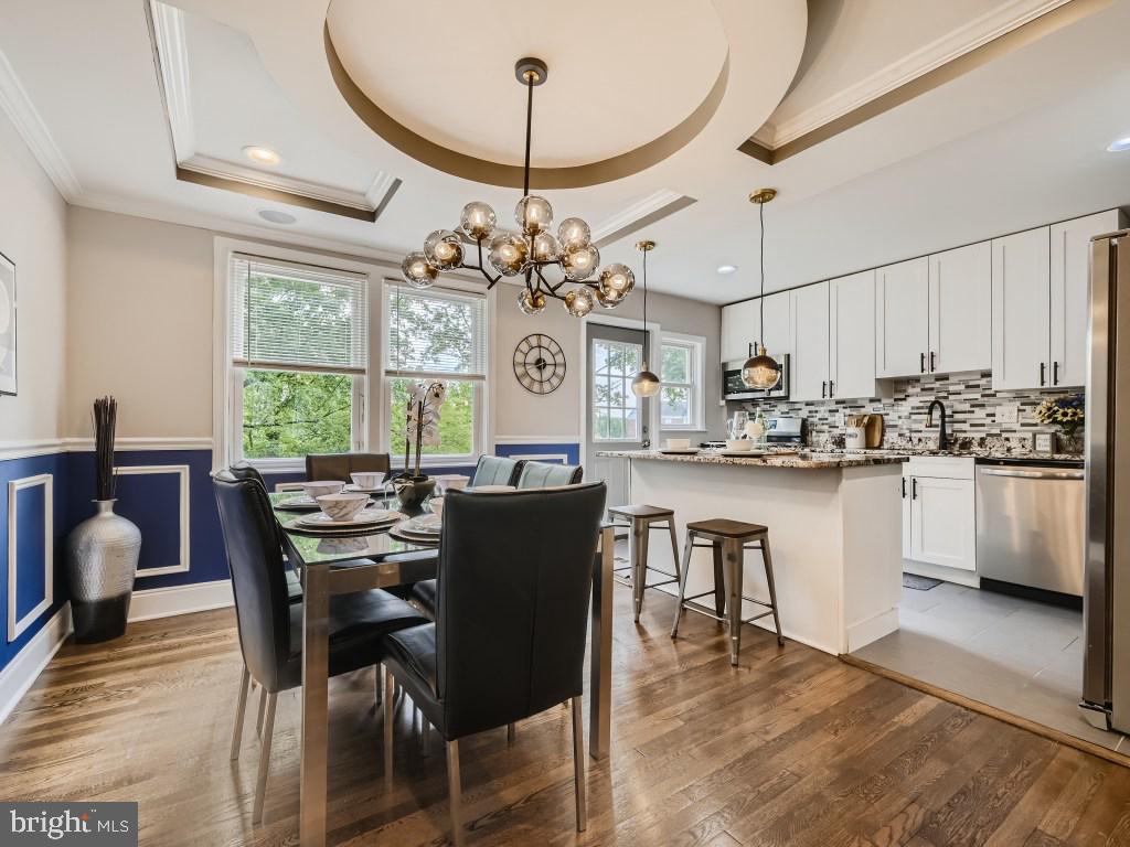 RAMBLEWOOD - Residential