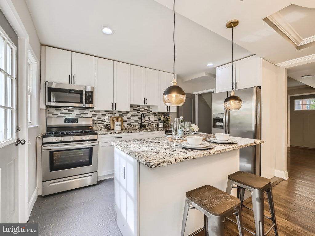 RAMBLEWOOD - Residential