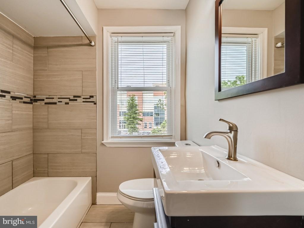 RAMBLEWOOD - Residential