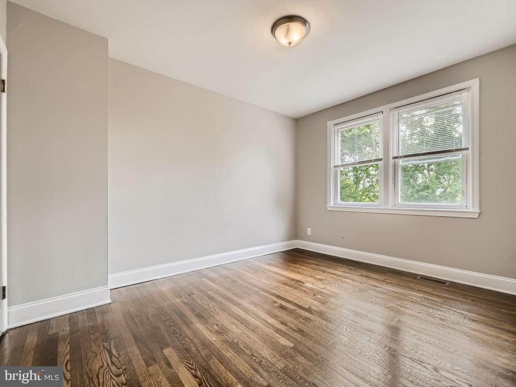 RAMBLEWOOD - Residential