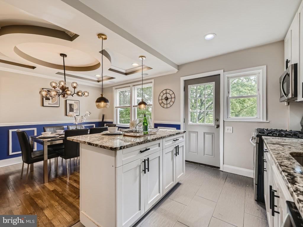 RAMBLEWOOD - Residential