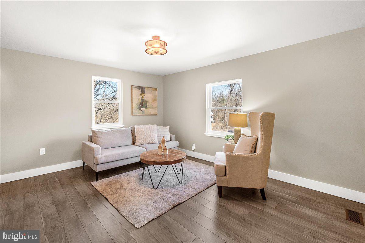 KEEDYSVILLE - Residential