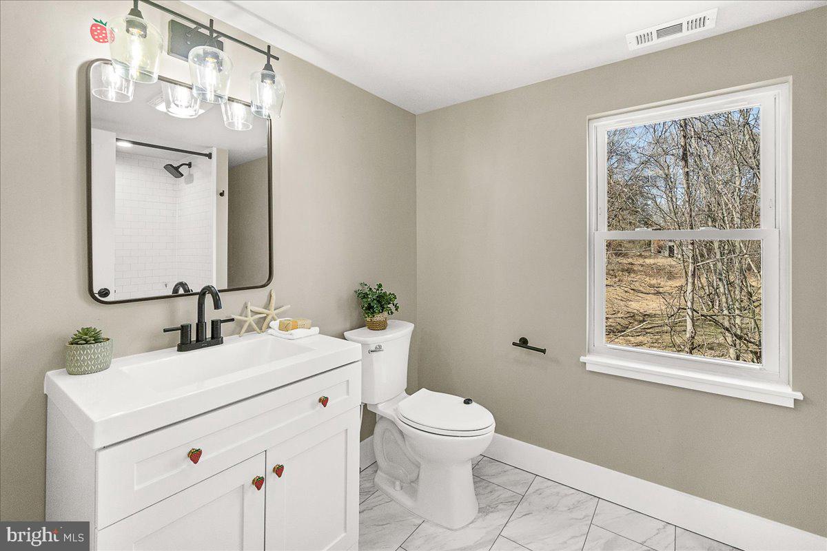 KEEDYSVILLE - Residential