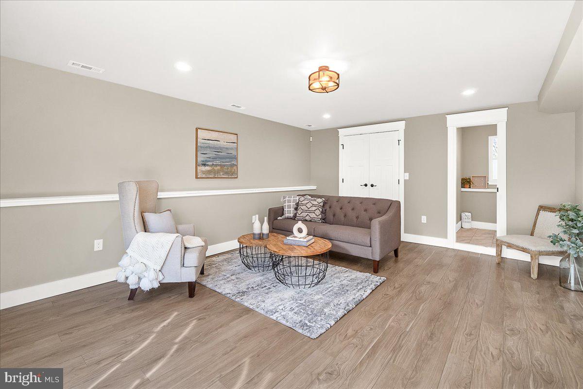 KEEDYSVILLE - Residential