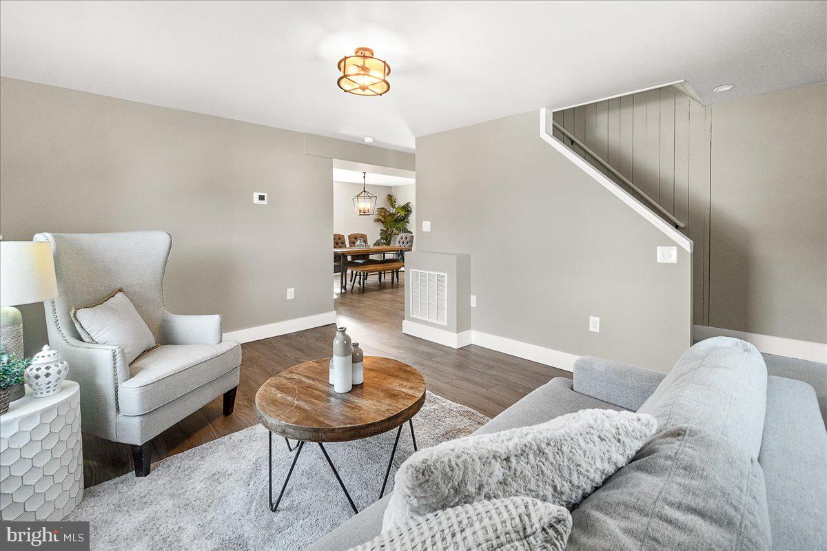 KEEDYSVILLE - Residential