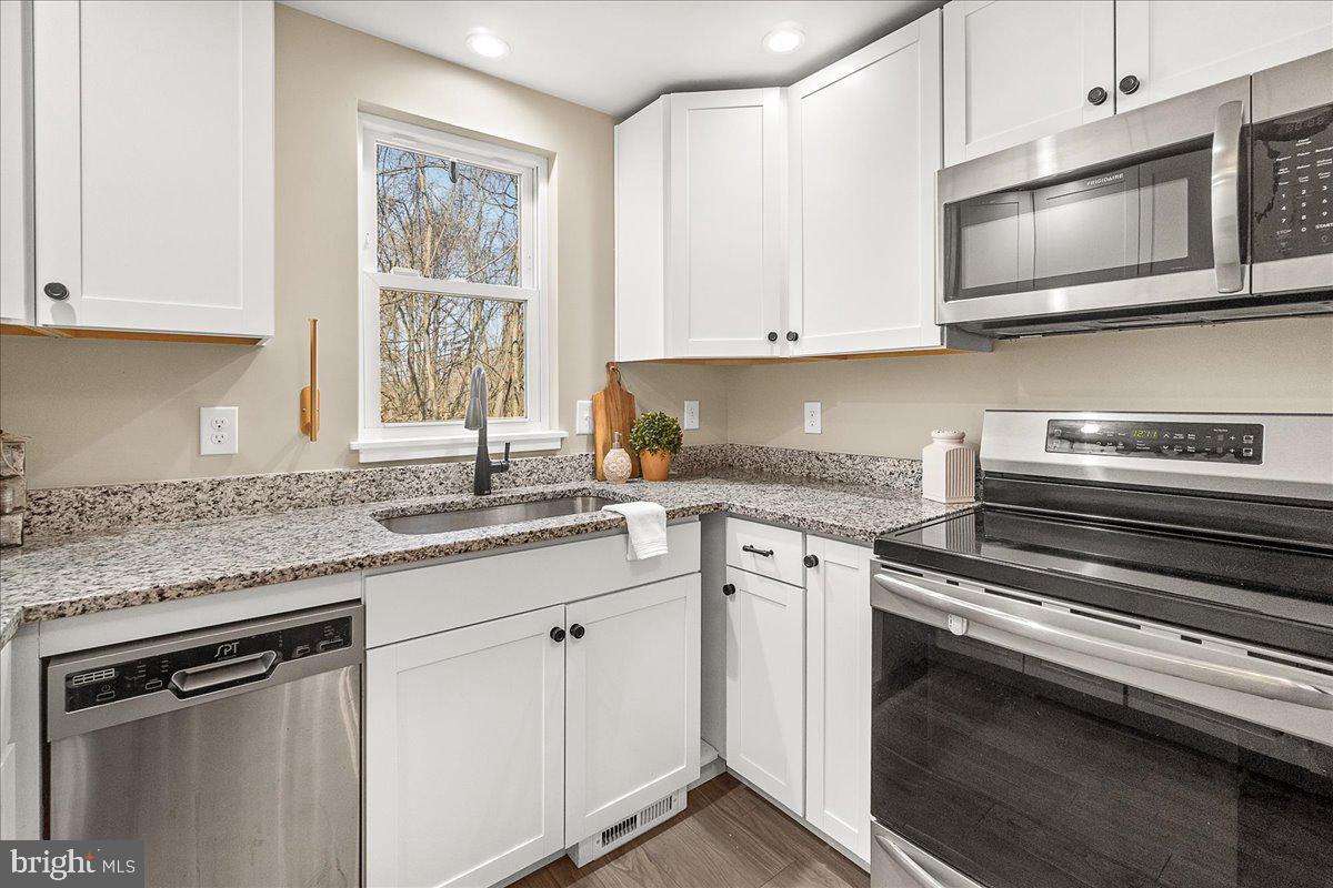 KEEDYSVILLE - Residential