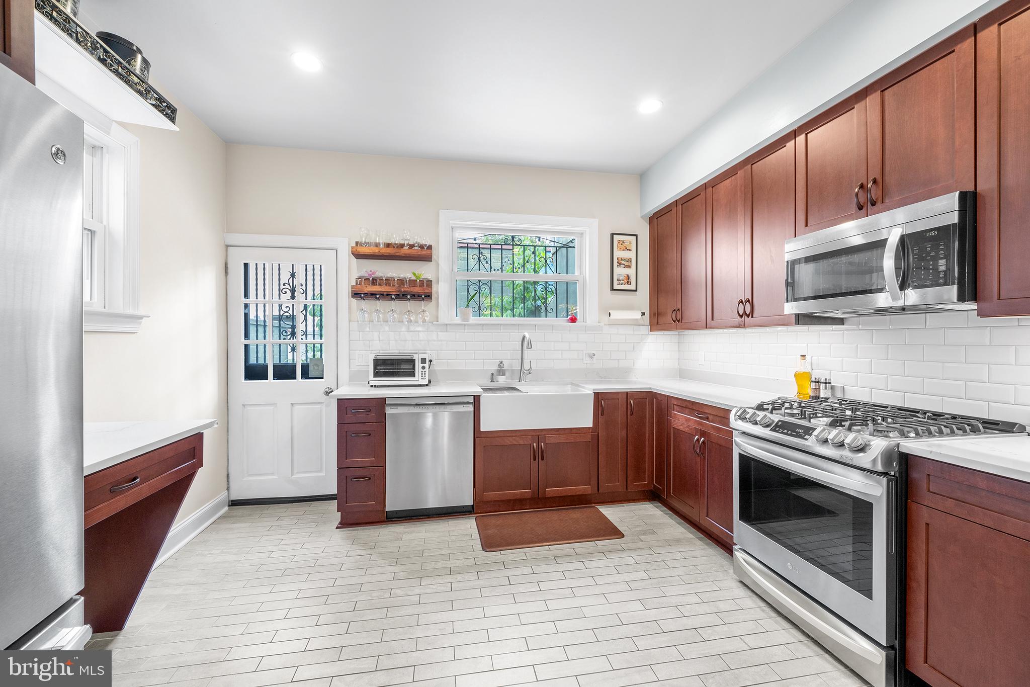 BELLA VISTA - Residential