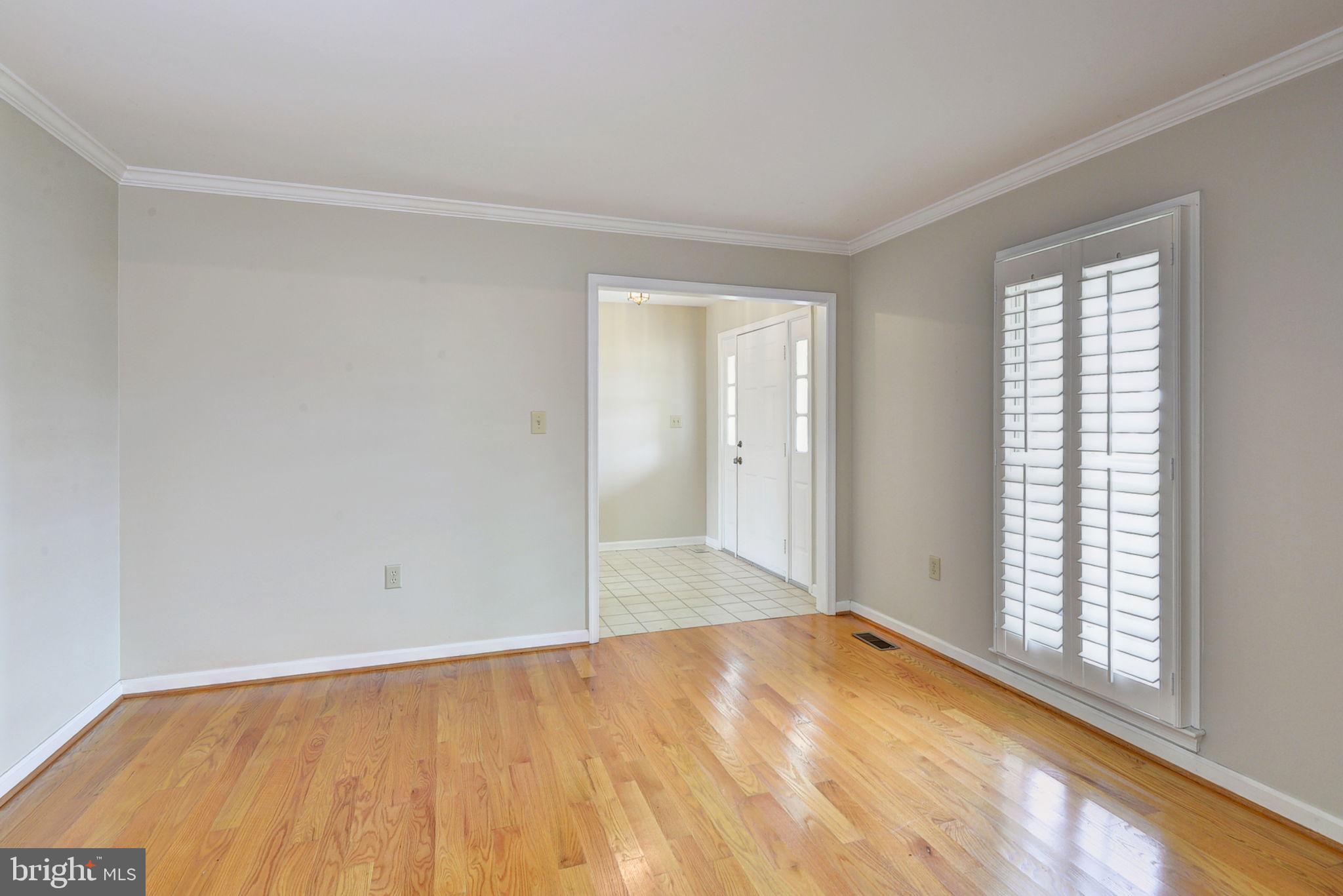 MIRROR LAKE ESTATES - Residential