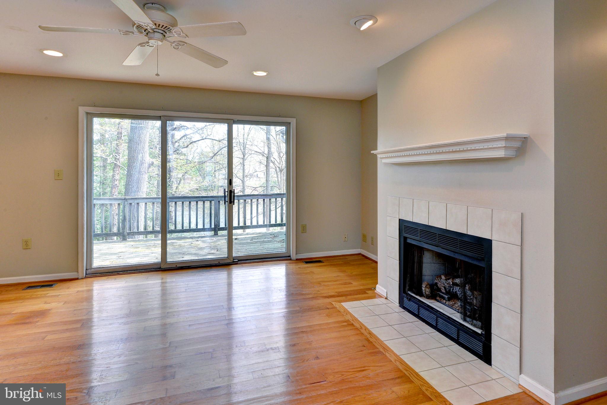 MIRROR LAKE ESTATES - Residential