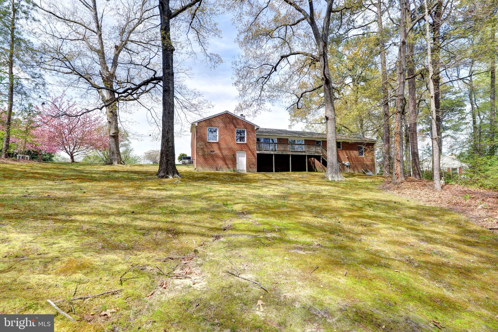 MIRROR LAKE ESTATES - Residential