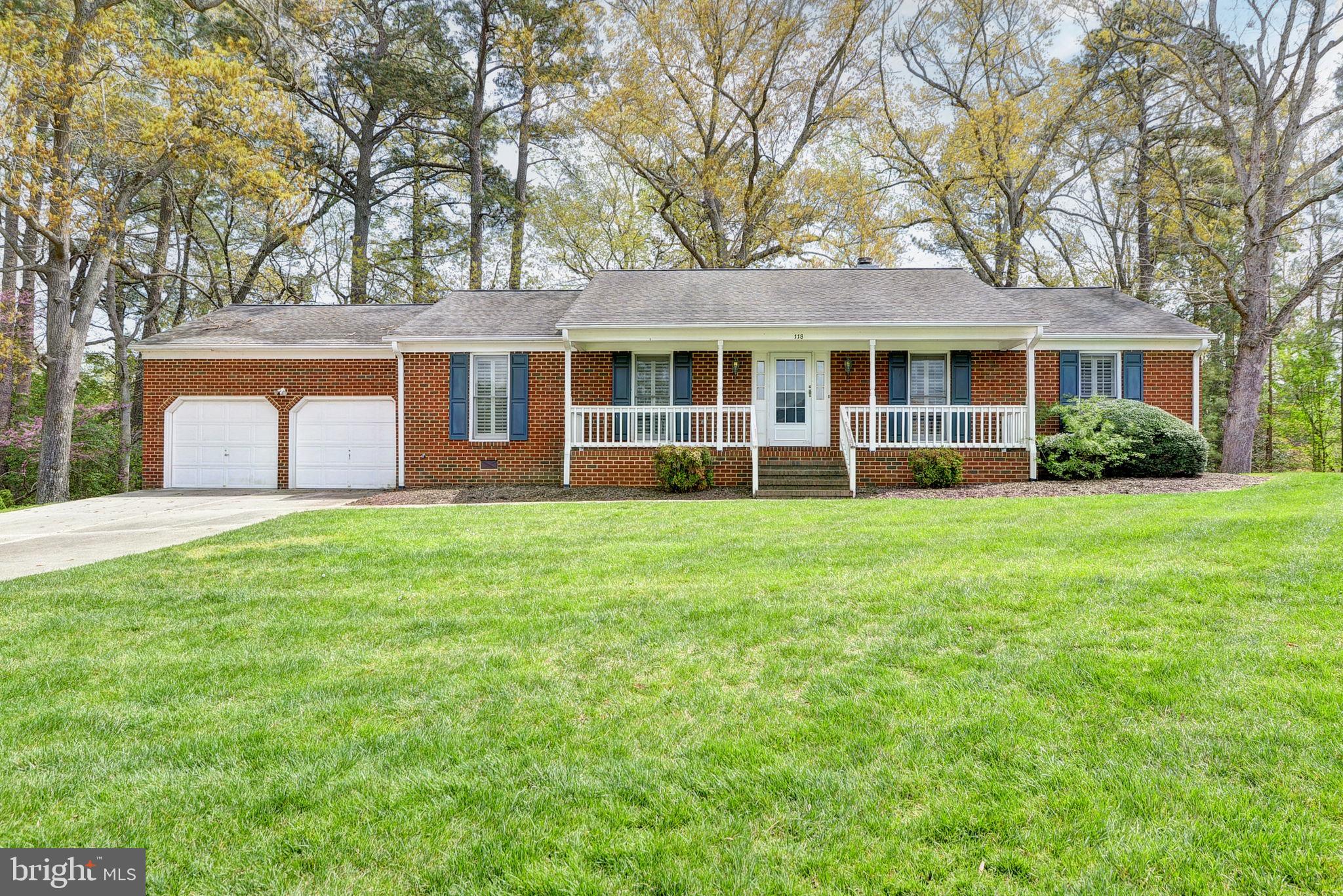 MIRROR LAKE ESTATES - Residential