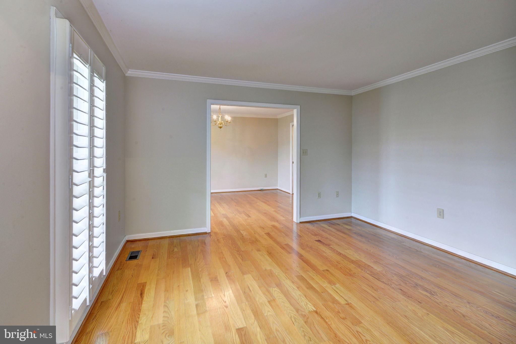 MIRROR LAKE ESTATES - Residential