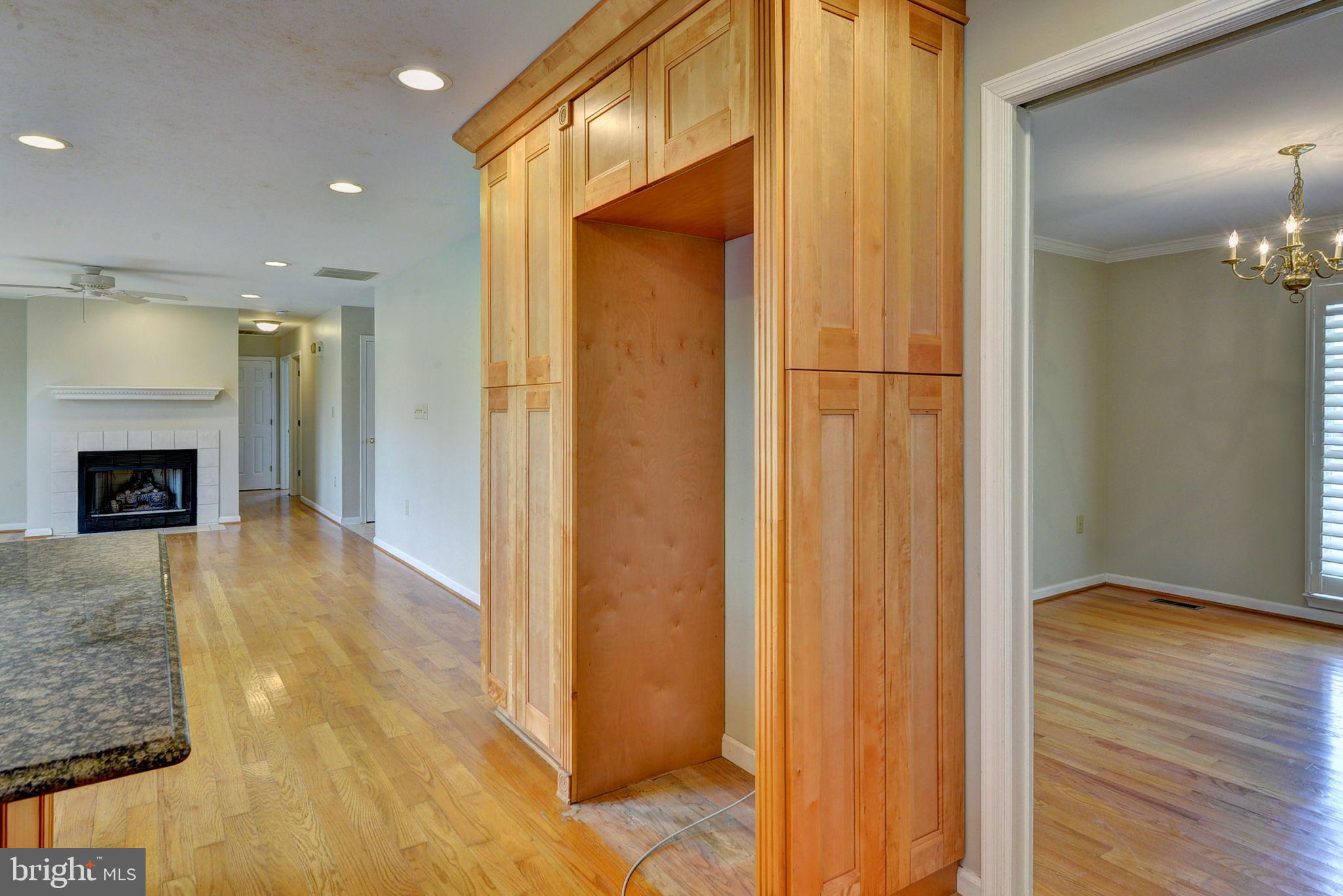 MIRROR LAKE ESTATES - Residential